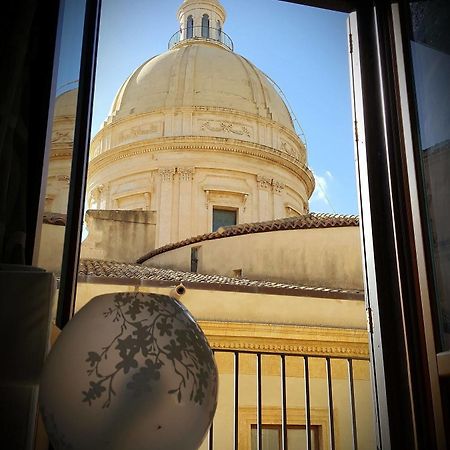 Affittacamere Conte Di Cavour Noto Extérieur photo