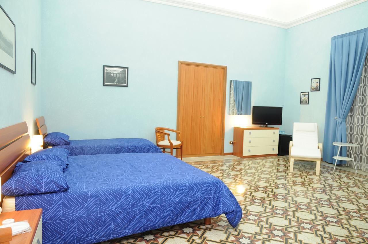 Affittacamere Conte Di Cavour Noto Extérieur photo
